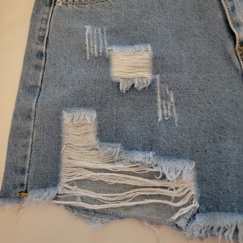EUC Shein Jean Shorts  Women's SM - Picture 5 of 13